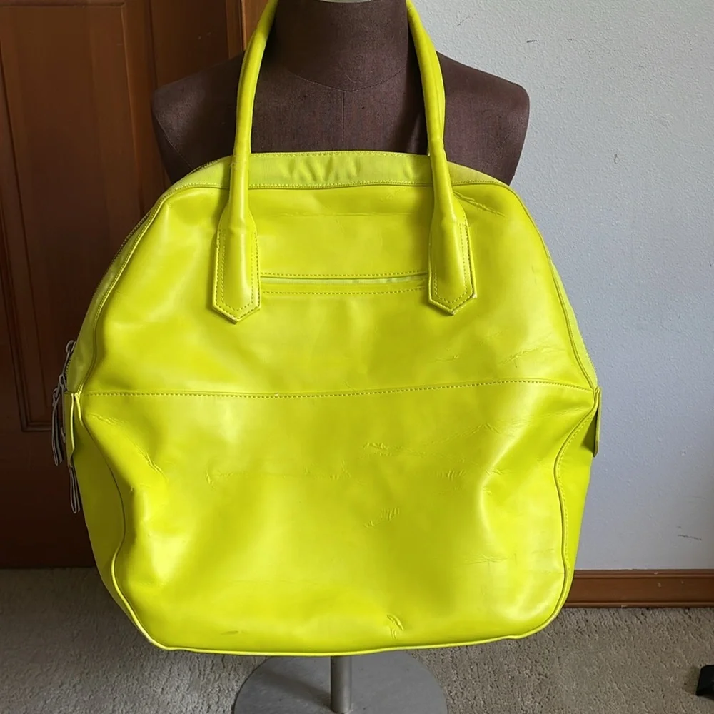 Lululemon Happy Hatha Hour Gym Bag - Picture 2 of 14
